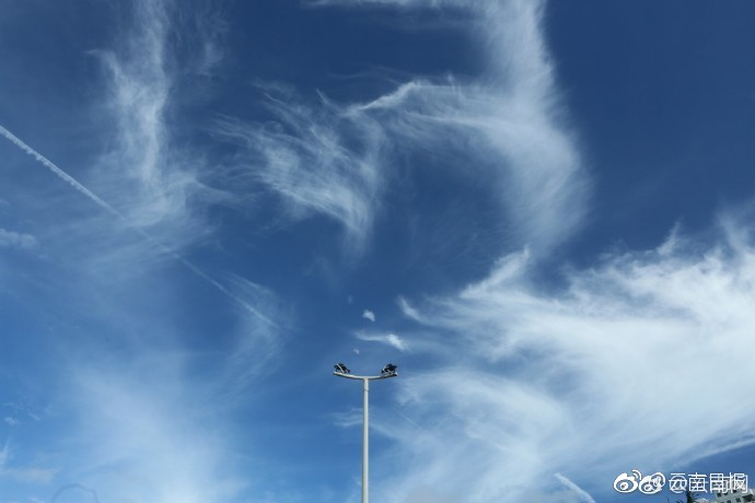 皖通高!速：.拟30.19亿元收购山东高速7%股份