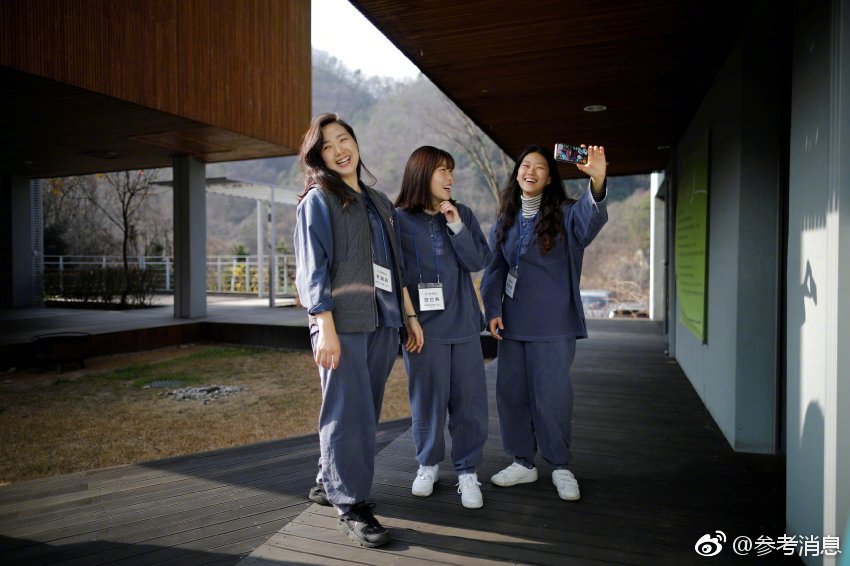 午评：!港股恒指涨0.11% 科指跌0.53% 石油股活跃 创新药概念继续回调