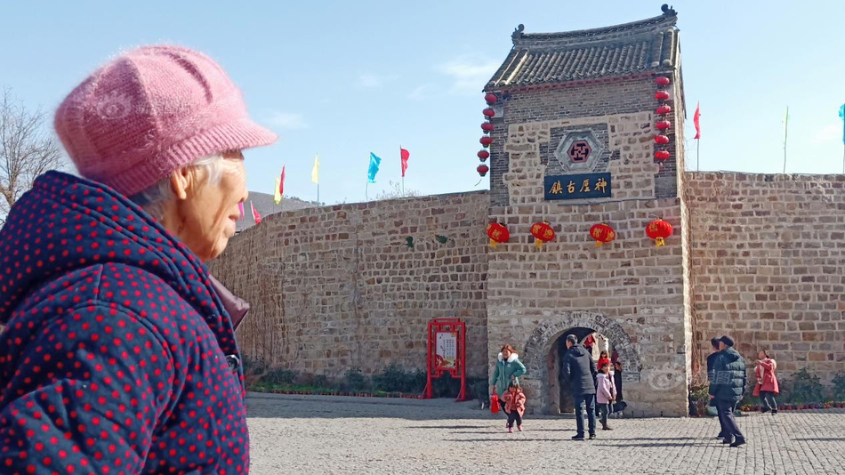 英发睿能ipo前‘获’融资10亿：实控人曾套现近2亿，业绩剧烈波动