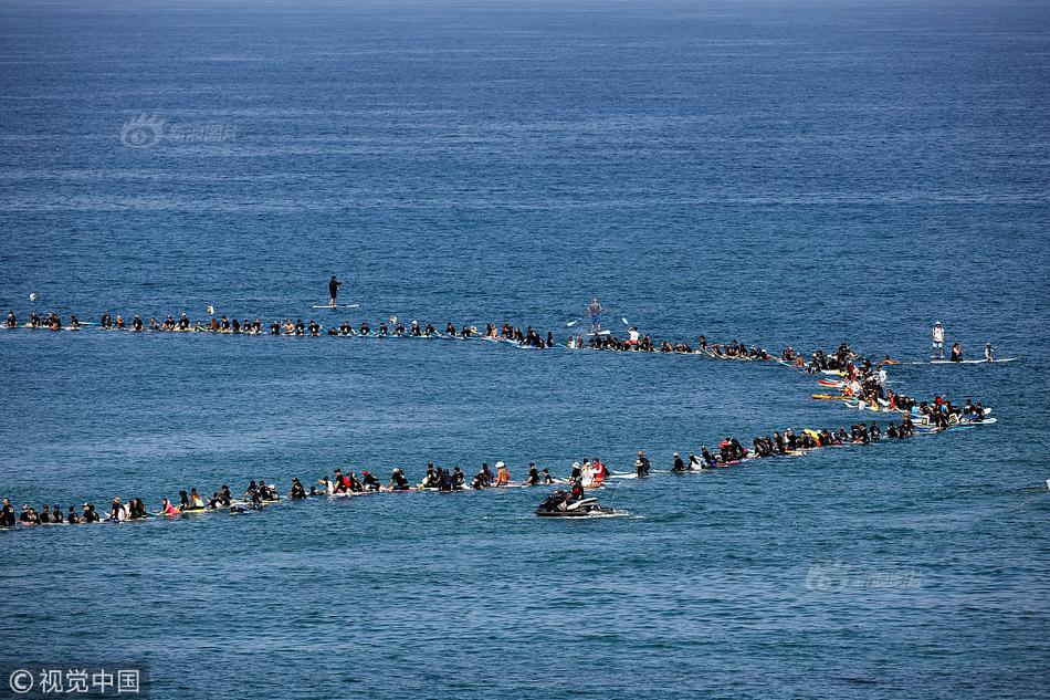 小;鹏汽车：广东小鹏与广东汇:天签署2026年飞行汽车业务合作框架协议