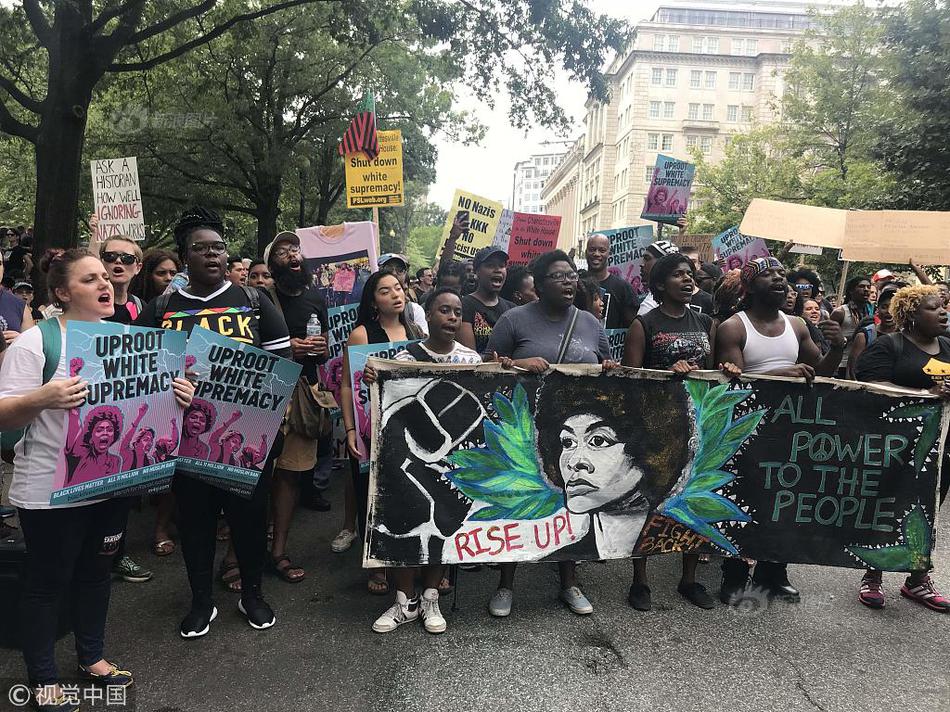 市.值<超>2100亿！今年最大造车ipo赛力斯登陆港交所