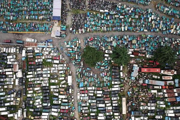 特‘朗’普声称要罢免的美<联>储理事丽莎·库克是谁？