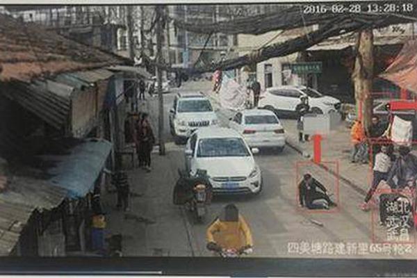 龙江:航空回.应“航班提前15小时起飞”：系公司调整时间，可免费改签或退票