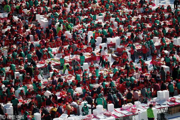 学<术>圆桌｜读—懂“以经济建设为中心”的时代内涵