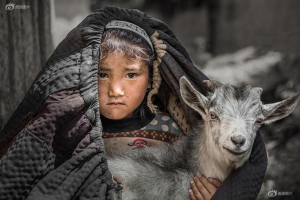 百盛:集团赢得绵阳市租赁物业竞标;