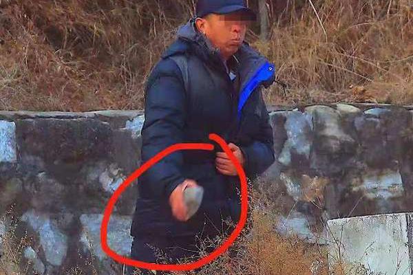 国;富量:子拟折让约12.12%发行9.15亿股 净筹约13.214亿港元