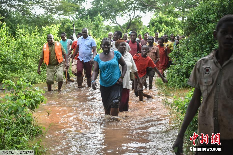 国庆档票房;破9亿：《志愿军》领跑，市场等待“黑马”